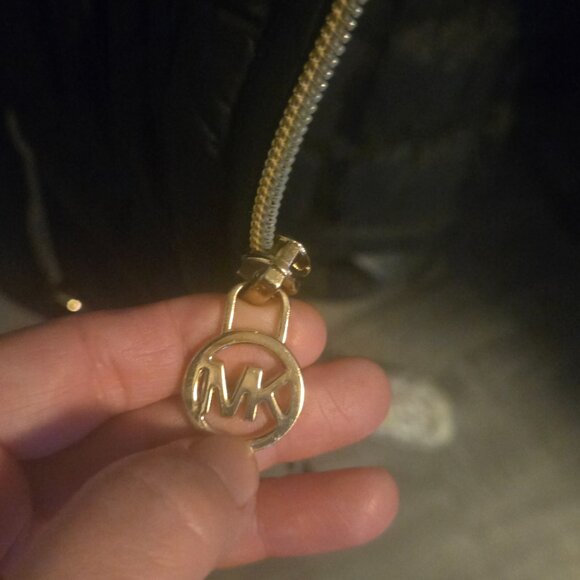 Micheal kors puffer jacket SMALL - Picture 4 of 5